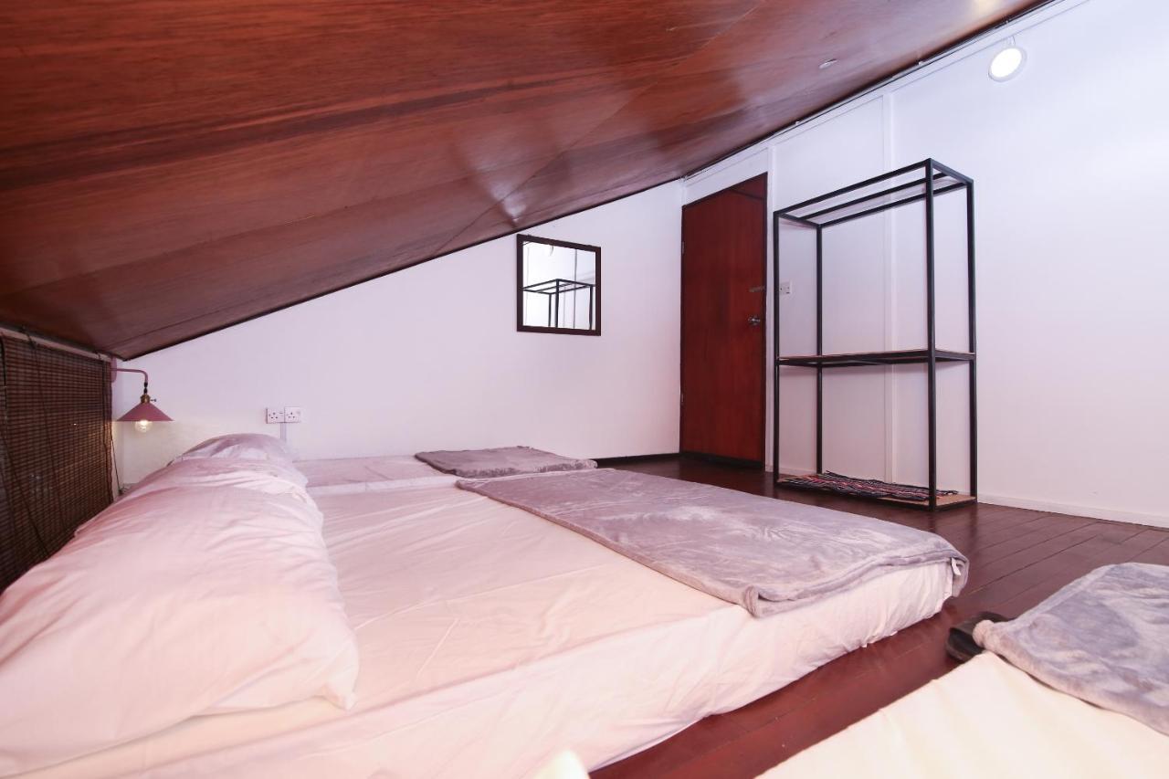 Spot On 90141 Threehouse Bed & Breakfast クチン エクステリア 写真