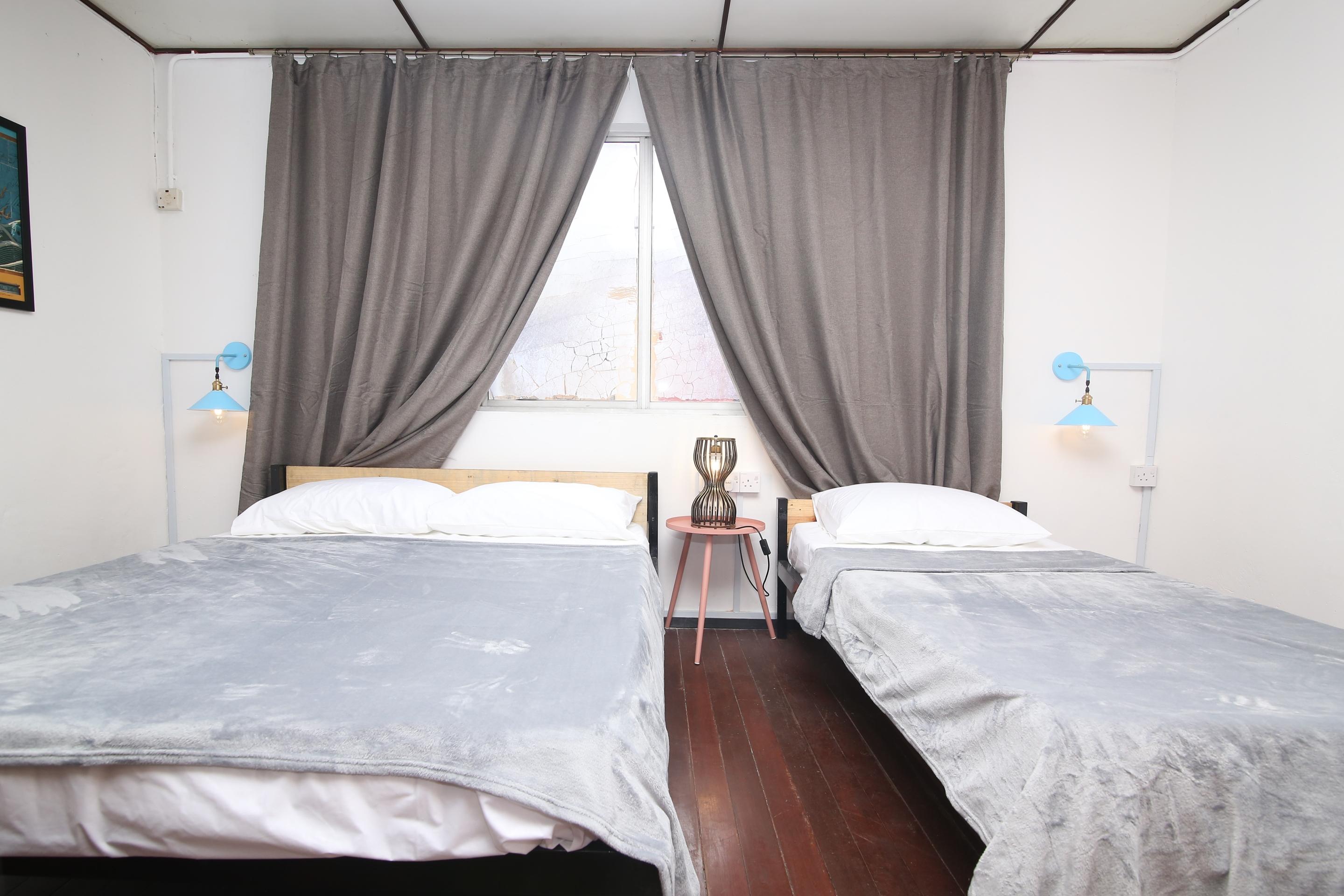 Spot On 90141 Threehouse Bed & Breakfast クチン エクステリア 写真