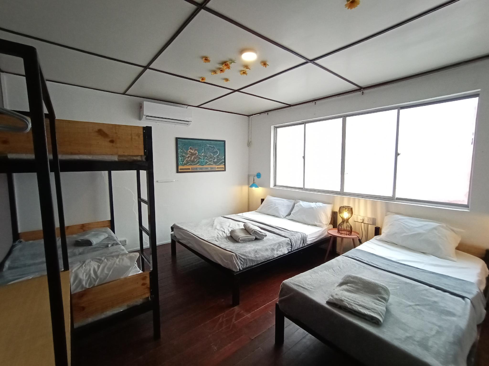 Spot On 90141 Threehouse Bed & Breakfast クチン エクステリア 写真