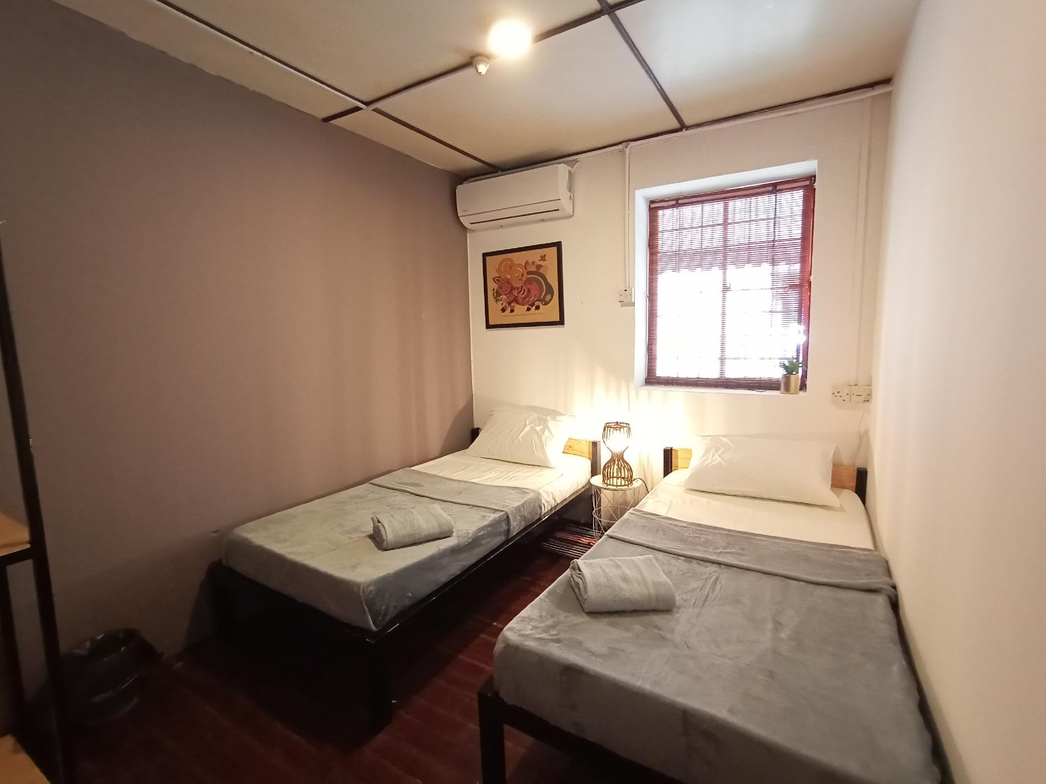 Spot On 90141 Threehouse Bed & Breakfast クチン エクステリア 写真